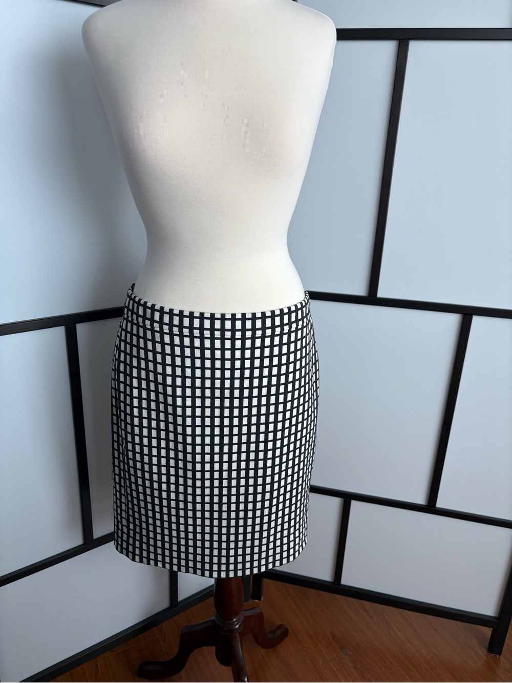 J.Crew The Pencil Skirt Size 8 Black White Grid Print Pencil Skirt - Picture 2 of 10